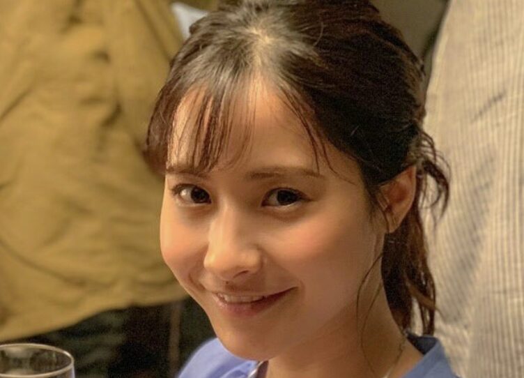 比嘉梨乃さんの画像