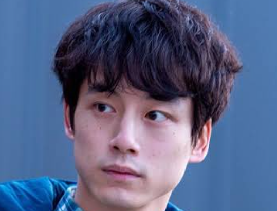 坂口健太郎さんの画像