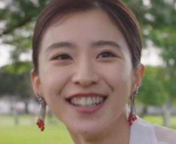 黒島結菜さんの画像