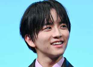 板垣李光人さんの画像